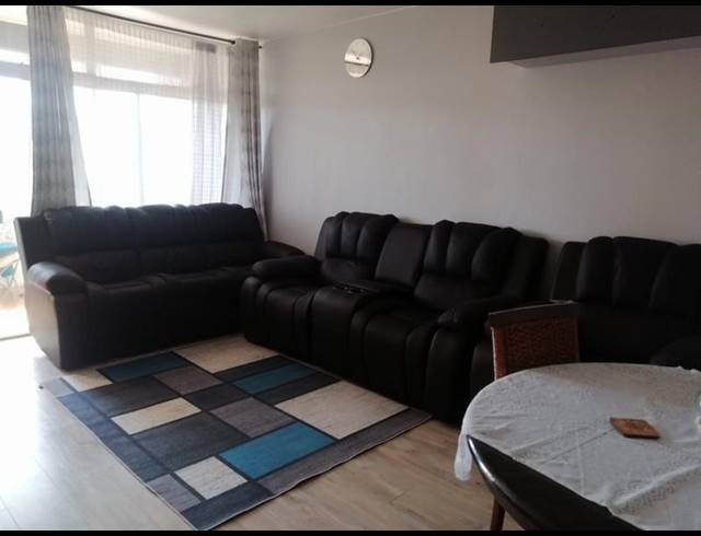 2 BEDROOM PROPERTY TO RENT IN OAKDALE